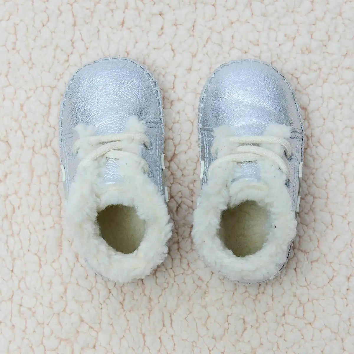 BABY FURED LEATHER SILVER PIERRE