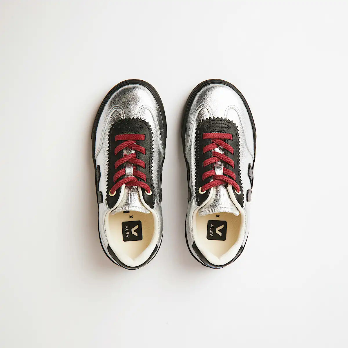 VOLLEY ELASTIC LACES LEATHER VEJA X JELLY MALLOW SILVER